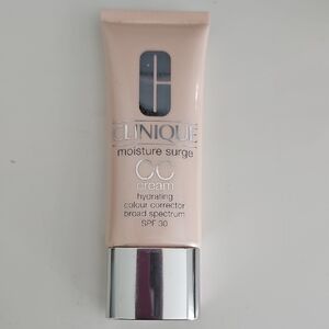 Clinique Moisture Surge CC Cream - Light Beige